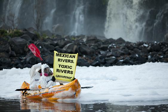 Contaminacion rio Santiag_DenunciaGreenpeace2_bis