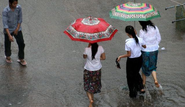 Alertan sobre crisis sanitaria por inundaciones en Asia