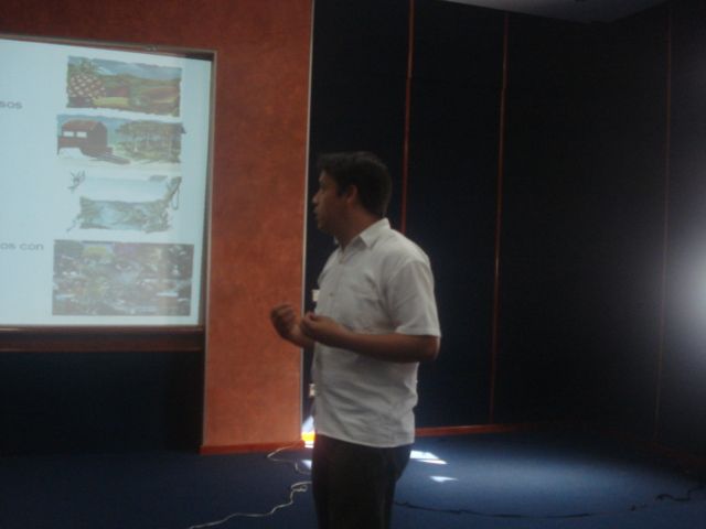 Continúa el trabajo para la limpieza de la laguna de Zacapu