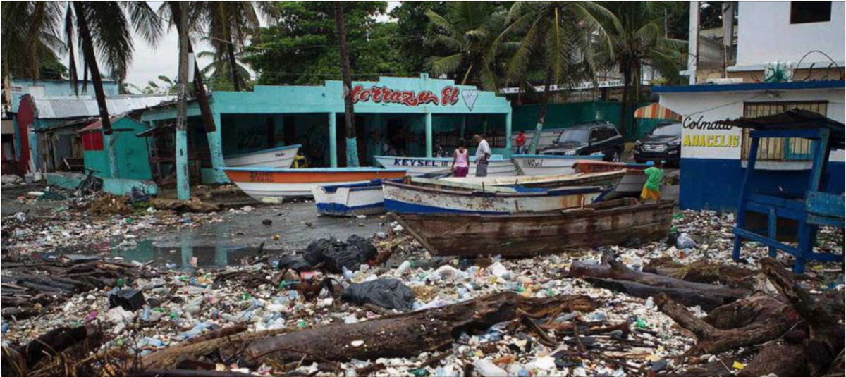 Huracán Matthew se abate sobre Bahamas y avanza hacia costa este de Florida