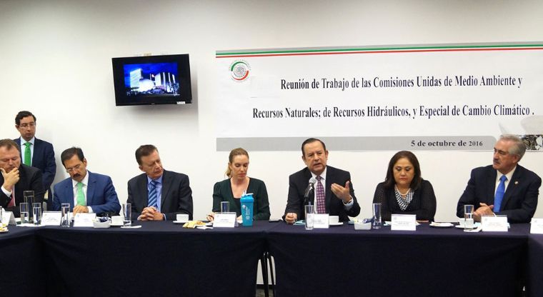 Debe reconsiderarse el recorte en materia de agua