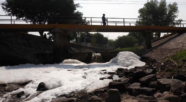 Río Querétaro sufre de alta contaminación – 