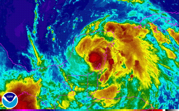 Franklin volverá a azotar México en las próximas horas y ahora podría hacerlo como huracán de categoría 1