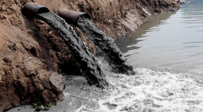 Edomex – Contaminan aguas negras a Presa Valle de Bravo (Reforma)