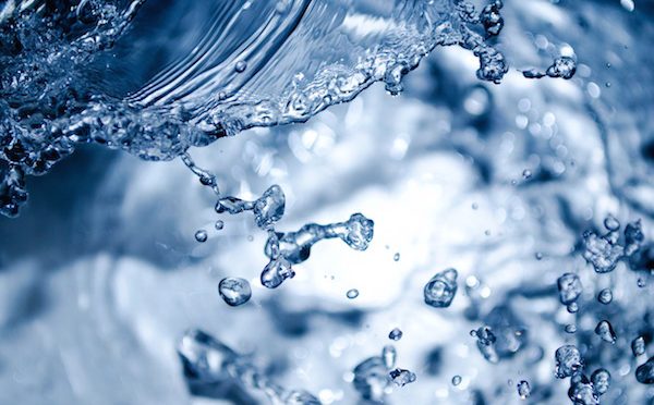 Científicos de la UNAM desarrollan nanofibras para purificar el agua (El Universal)