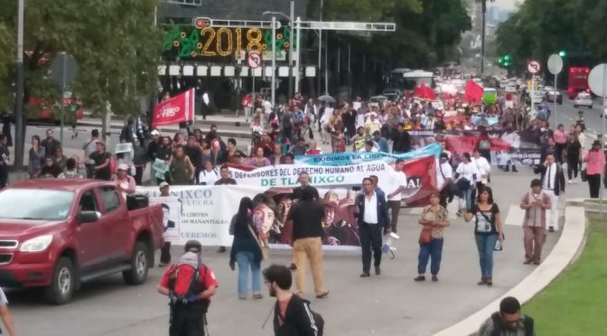 CdMx: Habitantes de Atenco marchan al Hemiciclo por NAIM (Milenio)