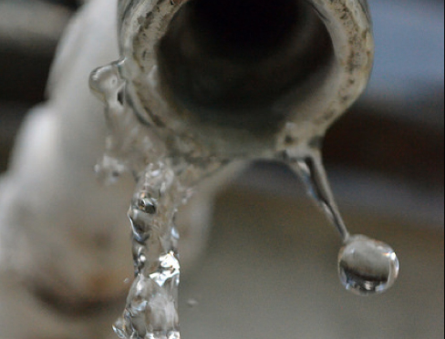 Incremento en tarifas de agua impacta economía de los campechanos (La Jornada)