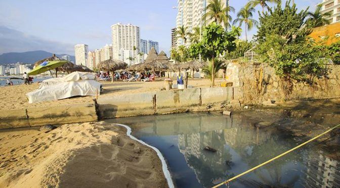 Acapulco: Detectan intento de conexión ilegal a canal pluvial en condominio de zona Dorada (El Sol de Acapulco)