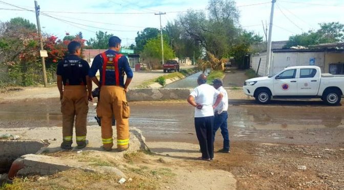 Durango: Se desborda canal de riego en San Ignacio (El Sol de la Laguna)
