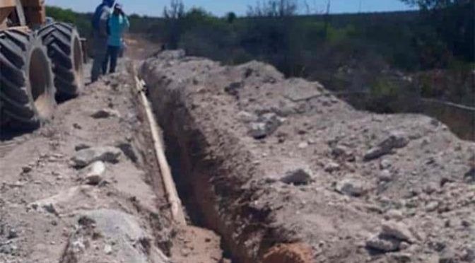 San Luis Potosí: Construyen acueducto y una pileta (Pulso)