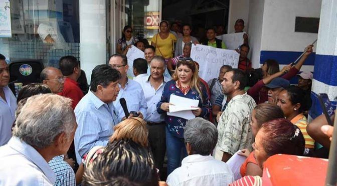 Guerrero: Toman pobladores las oficinas de Capama en exigencia de agua potable (La jornada Guerrero)