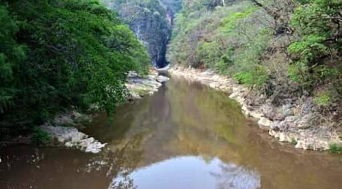 Oaxaca: Pobladores de Itundujia denuncian contaminación de Río Puerta (El Imparcial)