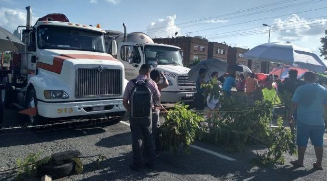 Tabasco: Cierran la Vhsa-Frontera por falta de agua (Tabasco Hoy)