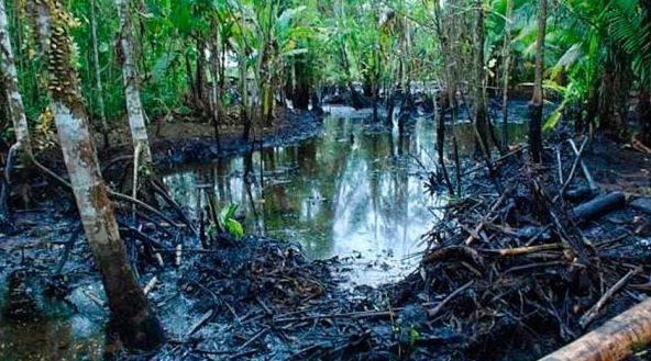 Perú: Nativos piden agua y lanzan alerta de contaminación por derrame en Amazonía (La Vanguardia)