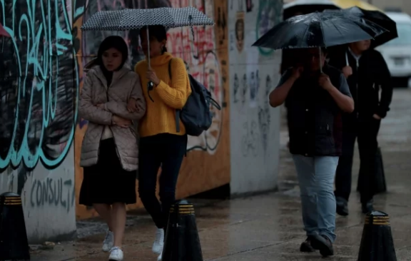 CDMX: Prevalecerá ambiente lluvioso en el Valle de México (El Universal)