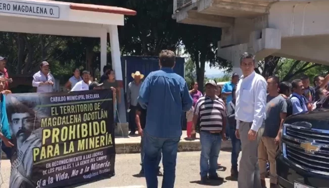 CDMX: Pobladores de Oaxaca piden a AMLO frenar minera en Ejutla de Crespo (El Univeresal)