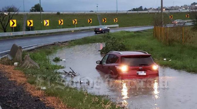 ¿Qué hacer si tu auto queda bajo el agua por inundación?