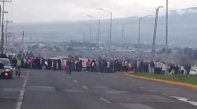 Edomex: Vecinos bloquean carretera a Almoloya de Juárez por falta de agua (Milenio)