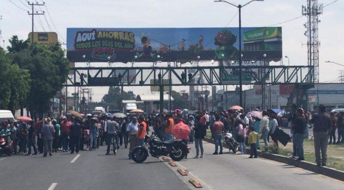 Manifestantes bloquean la Vía Morelos, Edomex, por escasez de agua potable (Televisa)
