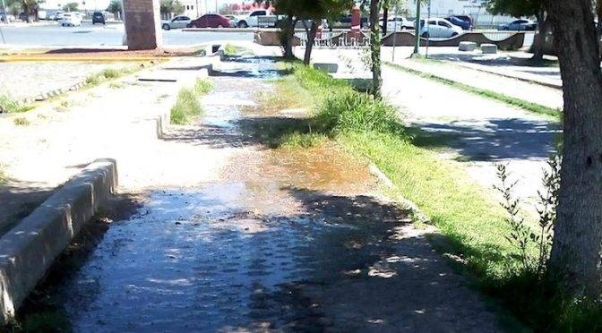 Chihuahua: Reportan fuga de agua en la Fuentes Mares (tiempo)