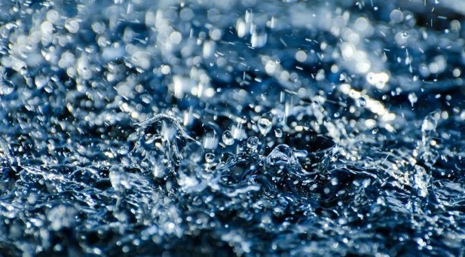 EE.UU: “Está lloviendo plástico”: hallan micropartículas en agua de lluvia tomada a más de 3 kilómetros de altura (RT)