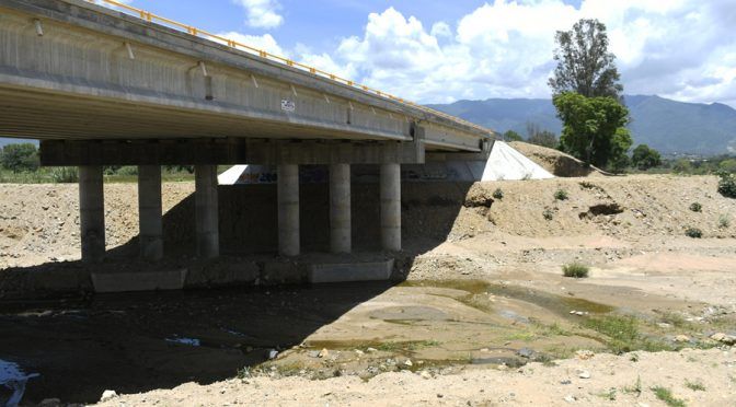 Saqueo y contaminación devastan el río Atoyac en Oaxaca (El Imparcial)