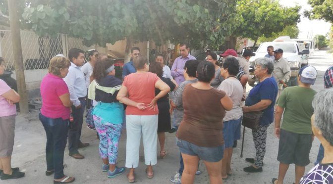 Coahuila: Bloquean calle al oriente de Torreón por problemas de drenaje (Milenio)