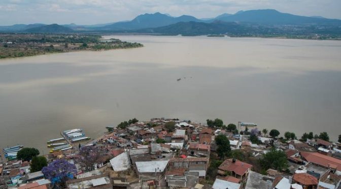 Michoacán: En el fracaso, planes para rescatar el Lago de Pátzcuaro (El Sol de Zamora)