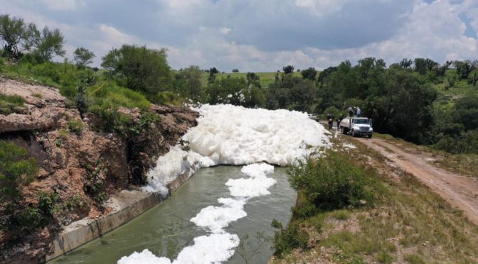 Puebla: Concesiones Integrales compró químicos antiespuma para encubrir falta de  saneamiento en aguas residuales (La jornada de oriente)