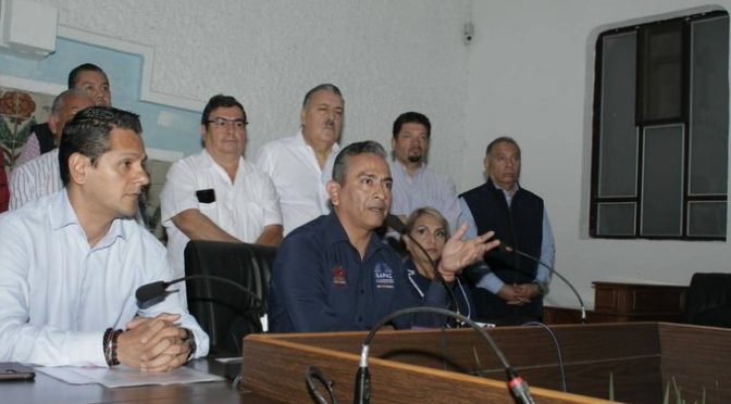 Morelos: Renuncian principales funcionarios del Sistema de Agua de Cuernavaca (La Jornada)