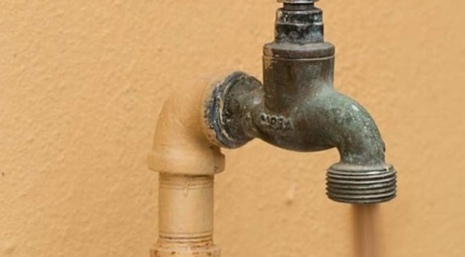 Hidalgo: Pobladores en Zimapán siguen tomando agua contaminada: investigador (El Universal)