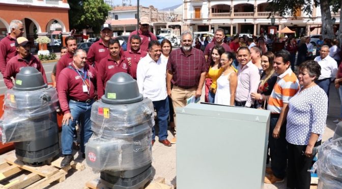 Michoacán: aterrizan 9 mdp para agua potable en Apatzingán (Quadratín)