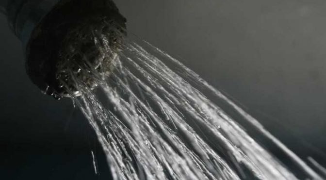 Puebla: Prohíben que concesionarias del agua corten servicio a hogares (Milenio)