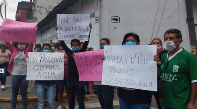 Veracruz: Sin agua 450 familias de Villas de Río Blanco a causa de taponamiento (El Sol de Orizaba)