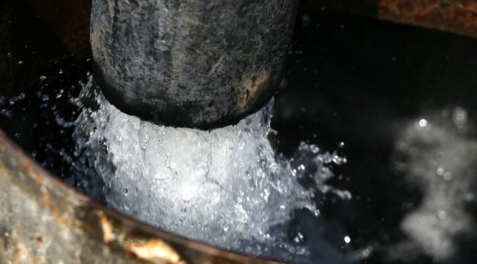 Nuevo León: Estima Agua y Drenaje detectar 120 mil tomas clandestinas de agua (Milenio)