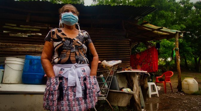 El Salvador: Los niños del Mitch encaran las nuevas tormentas (FACTum)