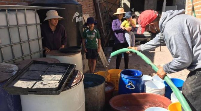 Querétaro: Dotan de agua a 250 familias en Huimilpan (Diario de Querétaro)