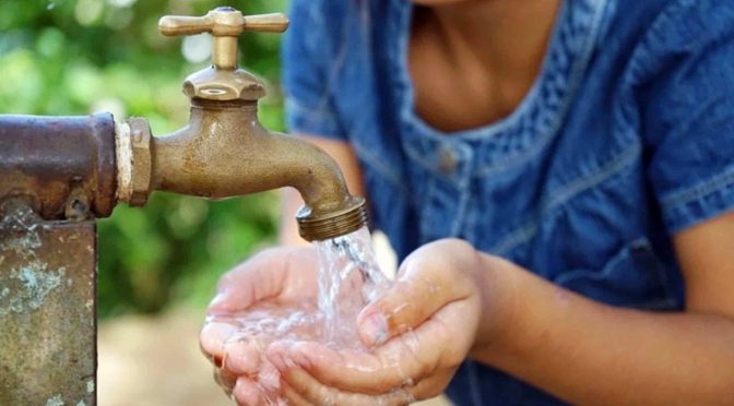 México: En medio de la crisis es necesario garantizar agua potable para todos (La Jornada)