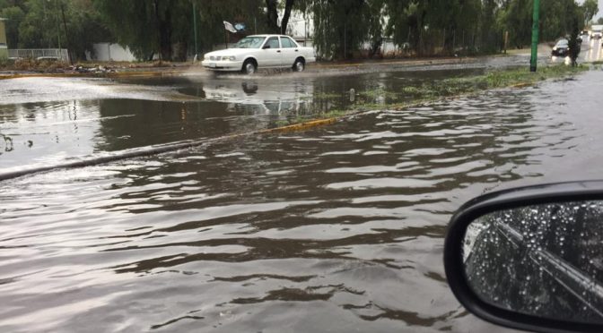 Estado de México: Lluvias inundan casas y comercios de Ecatepec (Milenio)