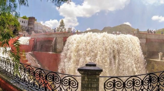 Abren compuertas de la presa de la Olla (El Sol de Salamanca)