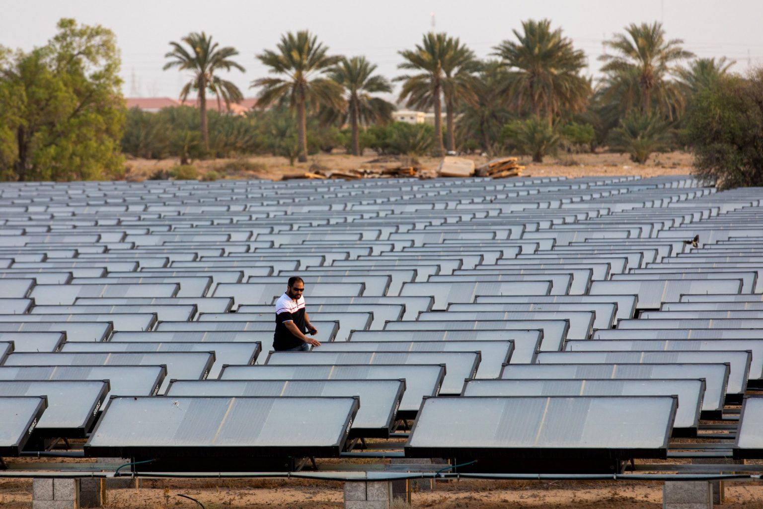 World S First Bottled Water From Air To Be Produced In Dubai Agua mx