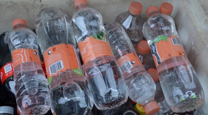 México: Se gastan $98 por semana en agua embotellada (El Heraldo de Chihuahua)