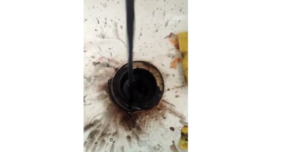 Sonora: Vecinos de Navojoa batallan con el agua “cochina” (Expreso)