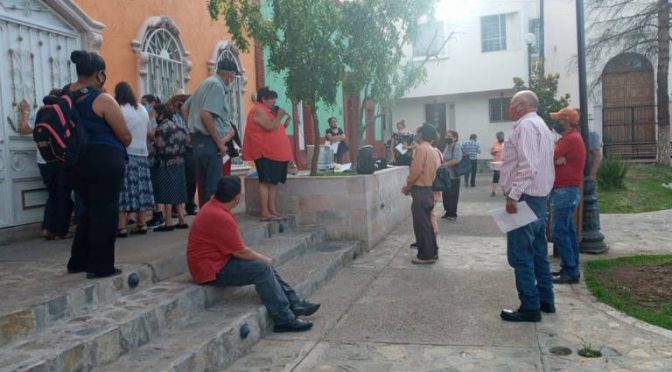 Chihuahua: Se reunen usuarios afectados por altas tarifas de la JMAS (El Sol de Parral