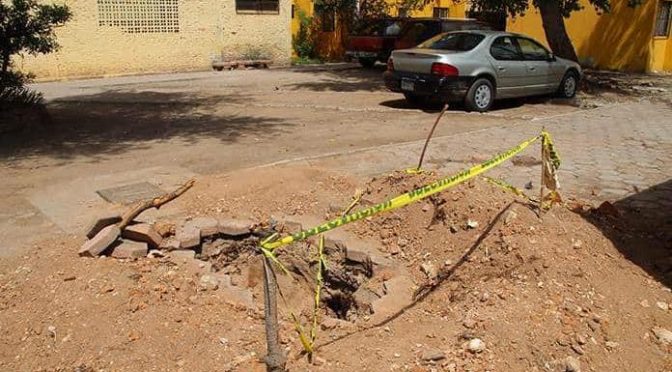 San Luis Potosí: Arreglan fallas en redes de agua potable y drenaje (Pulso SLP)