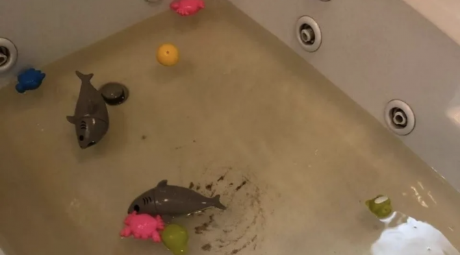 Reparte Siapa agua turbia a 42 colonias de Jalisco (Debate)