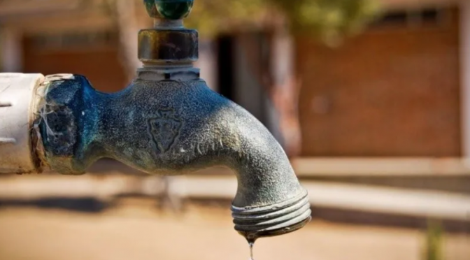 Sonora: Cierran Yaquis bombas del acueducto Río Yaqui que surte de agua a Guaymas (El Imparcial)