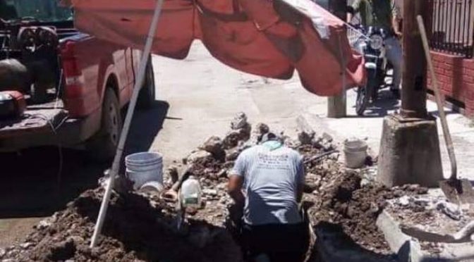 Sinaloa: Repuntan reportes de fugas de agua en Escuinapa. (El Sol de Mazatlán)