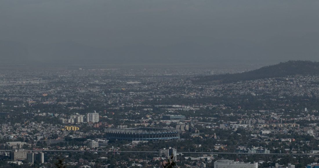 Hacinamiento y contaminación en aire, suelo y agua hacen del Valle de México un imán de la COVID-19 (Sin embargo)