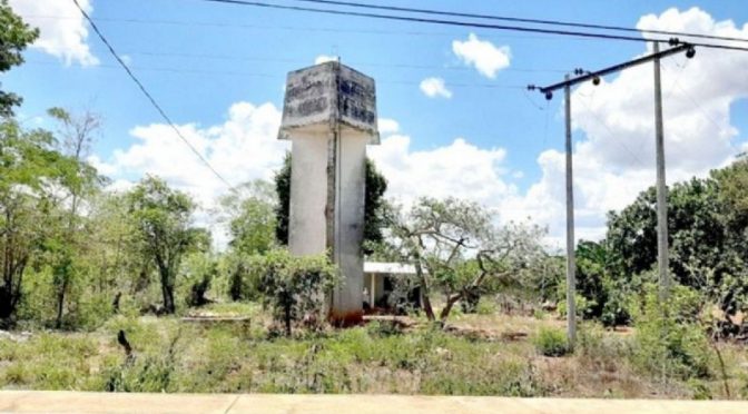 Campeche: Inservibles, tanques elevados de agua potable en comunidad de Hecelchakán (Por Esto)